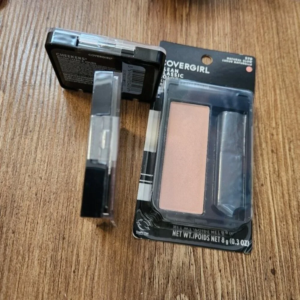 Bundle Covergirl Clean Classic Color
